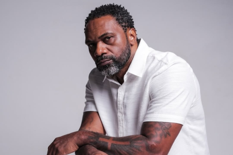 MV Bill apresenta ao público show Na Visão do Morador, seu álbum mais recente