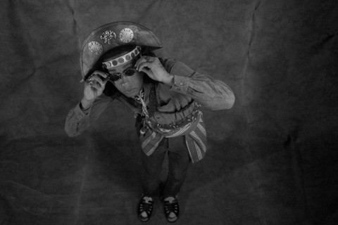 Mago de Tarso lança “Parasita”: Contradições do Sucesso e da Vida Real